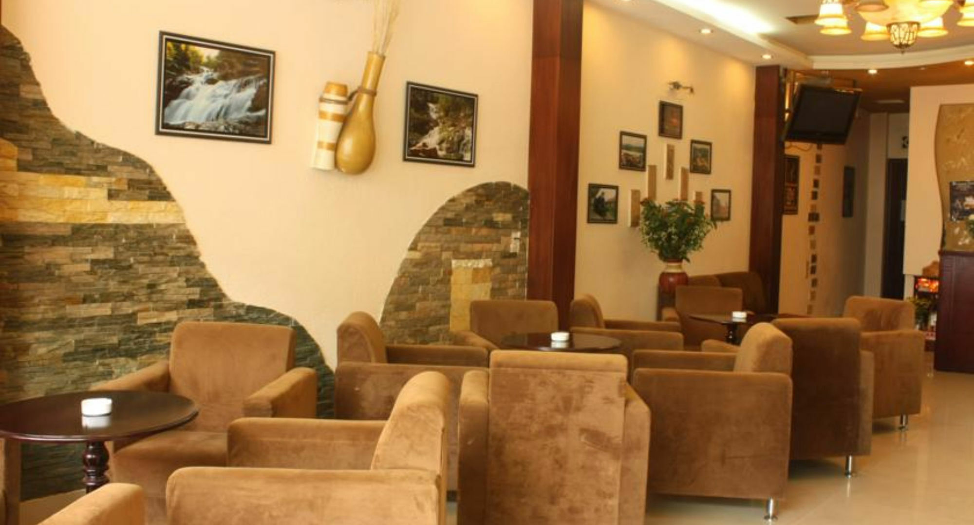 Dalat Green City Hotel Esterno foto